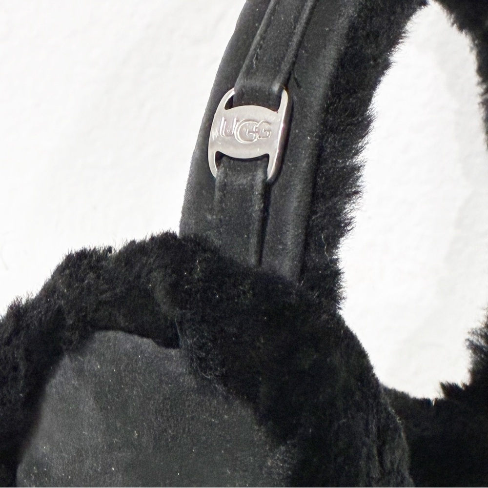 UGG Australia Classic Shearling Earmuffs Black Fur - Picture 2 of 4